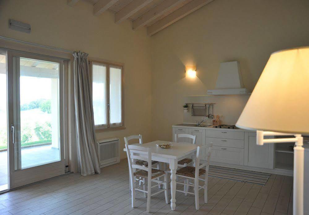 Agriturismo Colle Dei Pivi Ponti sul Mincio Extérieur photo