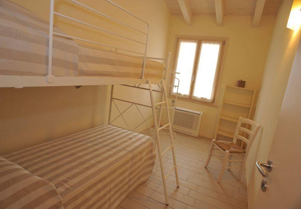 Agriturismo Colle Dei Pivi Ponti sul Mincio Extérieur photo