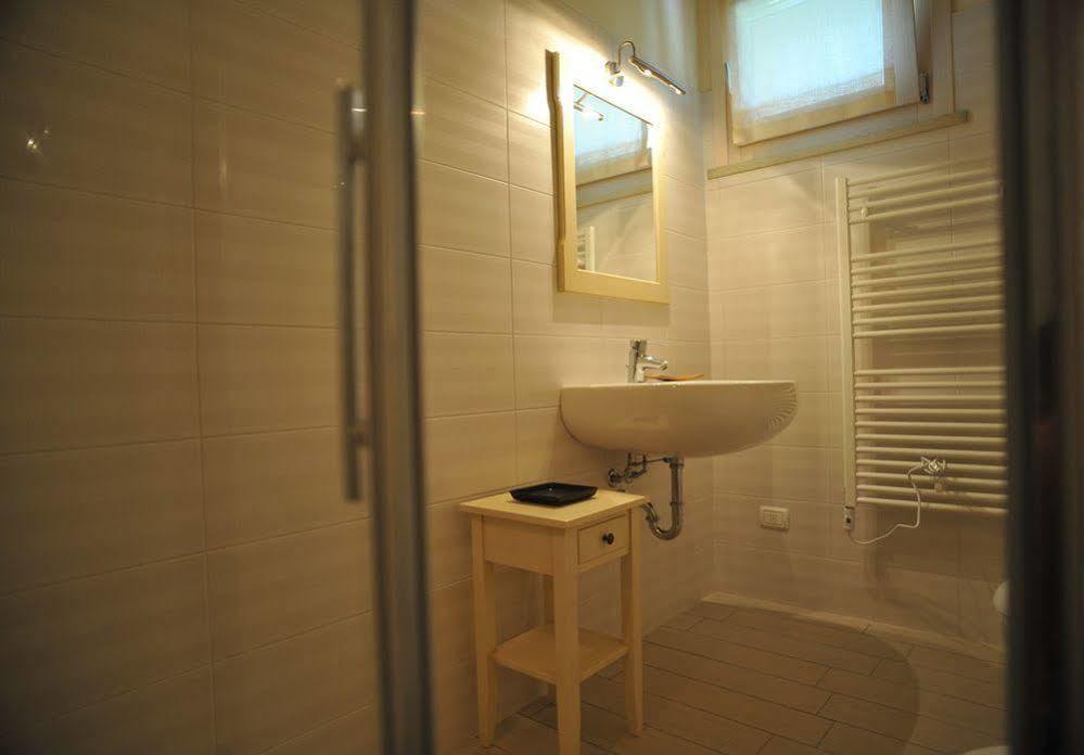 Agriturismo Colle Dei Pivi Ponti sul Mincio Extérieur photo